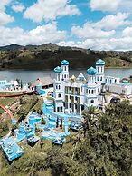 Hotel y Termales Castillo del Lago