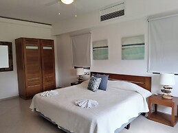 Aligio Aparthotel Beachfront