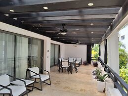 Aligio Aparthotel Beachfront