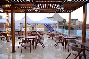 Pyramids Treasure Hotel & Grand Restaurant