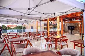 Pyramids Treasure Hotel & Grand Restaurant