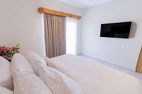 Josefa Suites