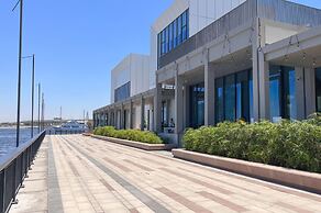 Chic 1BR Iris Amber Al Jaddaf