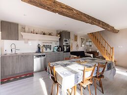 Charming Stay in Molesme