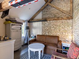Charming Stay in Molesme