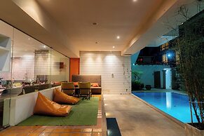 Journeyhub Sukhumvit 26 Bangkok