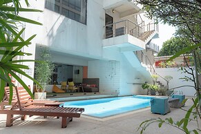 Journeyhub Sukhumvit 26 Bangkok