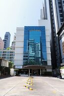 Journeyhub Sukhumvit 26 Bangkok
