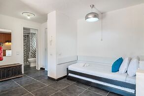 1BR Apartment with Pool at Lago Azul