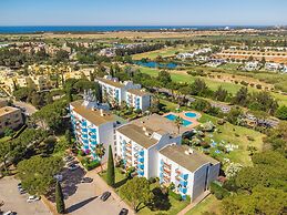 1BR Apartment with Pool at Lago Azul