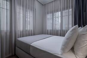 Hebrard Industrial Suites