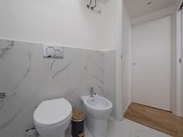 Bilocale con Balcone in Zona Nolo