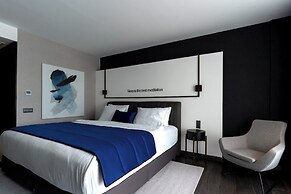 HOTEL BONVIE