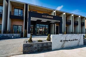 HOTEL BONVIE