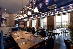 HOTEL BONVIE