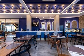 HOTEL BONVIE