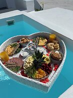 Lackos Luxury Suites