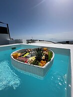 Lackos Luxury Suites