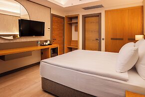 THE EMPORIA HOTEL