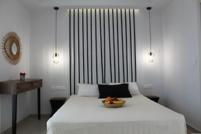 Lemonia Suites With Outdoor BBQ Area