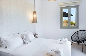 Lemonia Suites With Outdoor BBQ Area