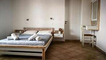 Harama Hotel Schinousa