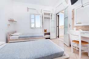 Harama Hotel Schinousa