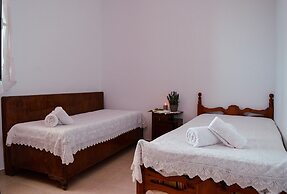 Tsikalario Holiday House