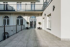 Millou by StayLab