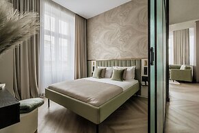 Millou by StayLab