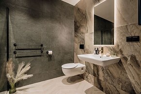 Millou by StayLab