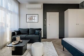 Millou by StayLab