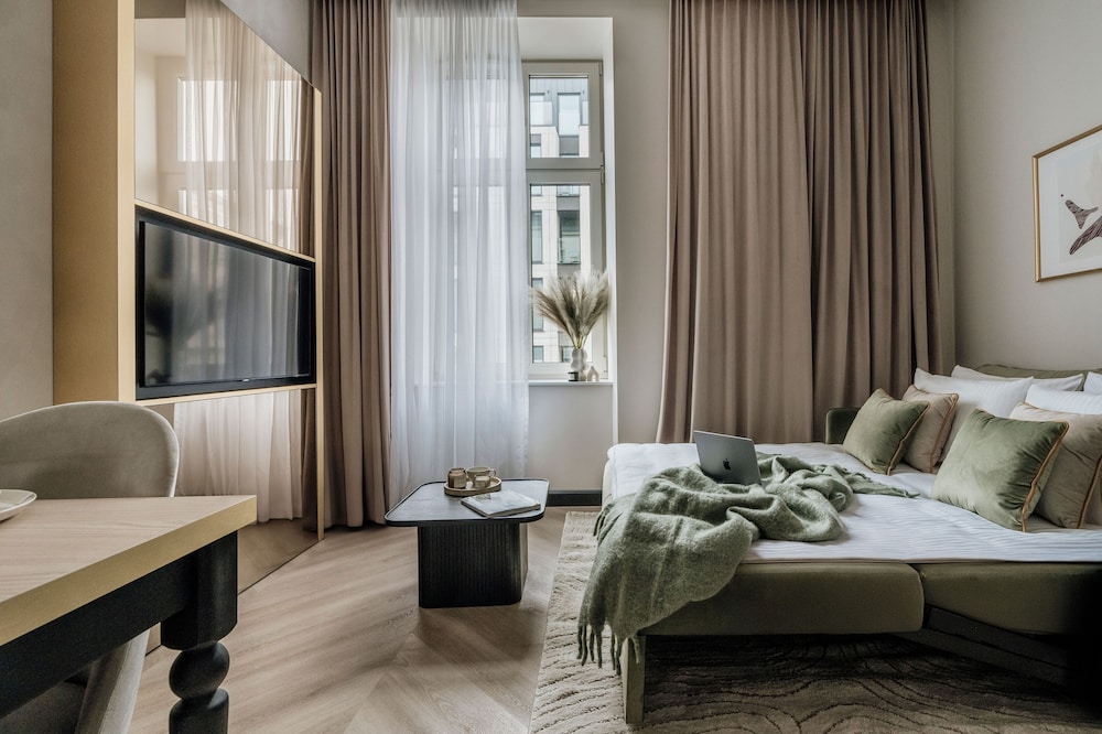 Millou by StayLab