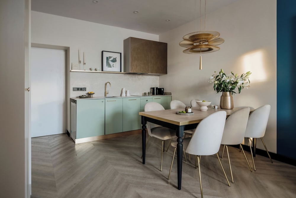 Millou by StayLab