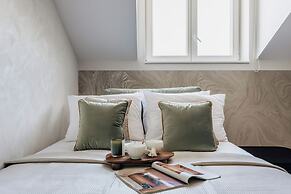Millou by StayLab