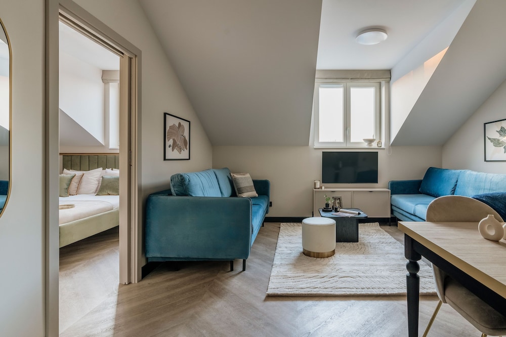 Millou by StayLab