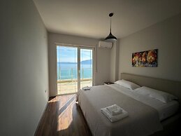 Nuna Hotel & Apartments