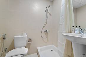 2BR 202 Bellevue Tower 1