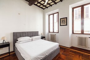 Campo De' Fiori Large And Beautiful Apartment