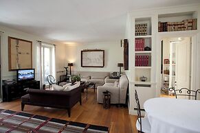 Campo De' Fiori Apartments