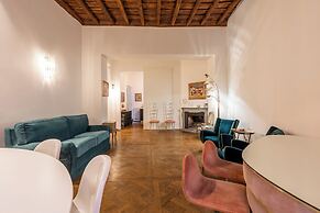 Via Giulia Apartments