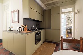 Monti  Apartments