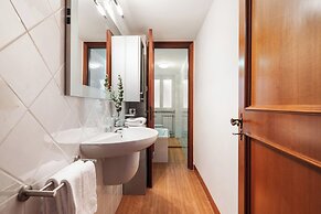 Monti  Apartments
