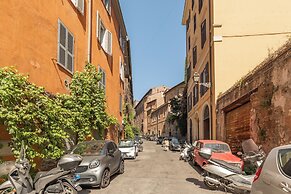 Monti  Apartments