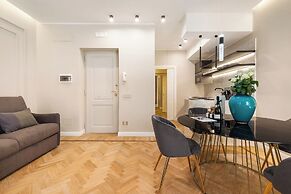 Spanish Steps Apartments