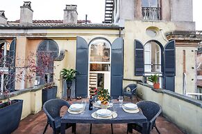 Spanish Steps Apartments