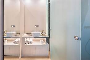 Castelo Suites Hotel