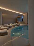 Castelo Suites Hotel
