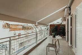 MGM Residencies - Miaouli