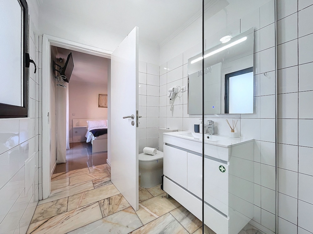 Sweet Home Madeira D by Atlantic Holiday